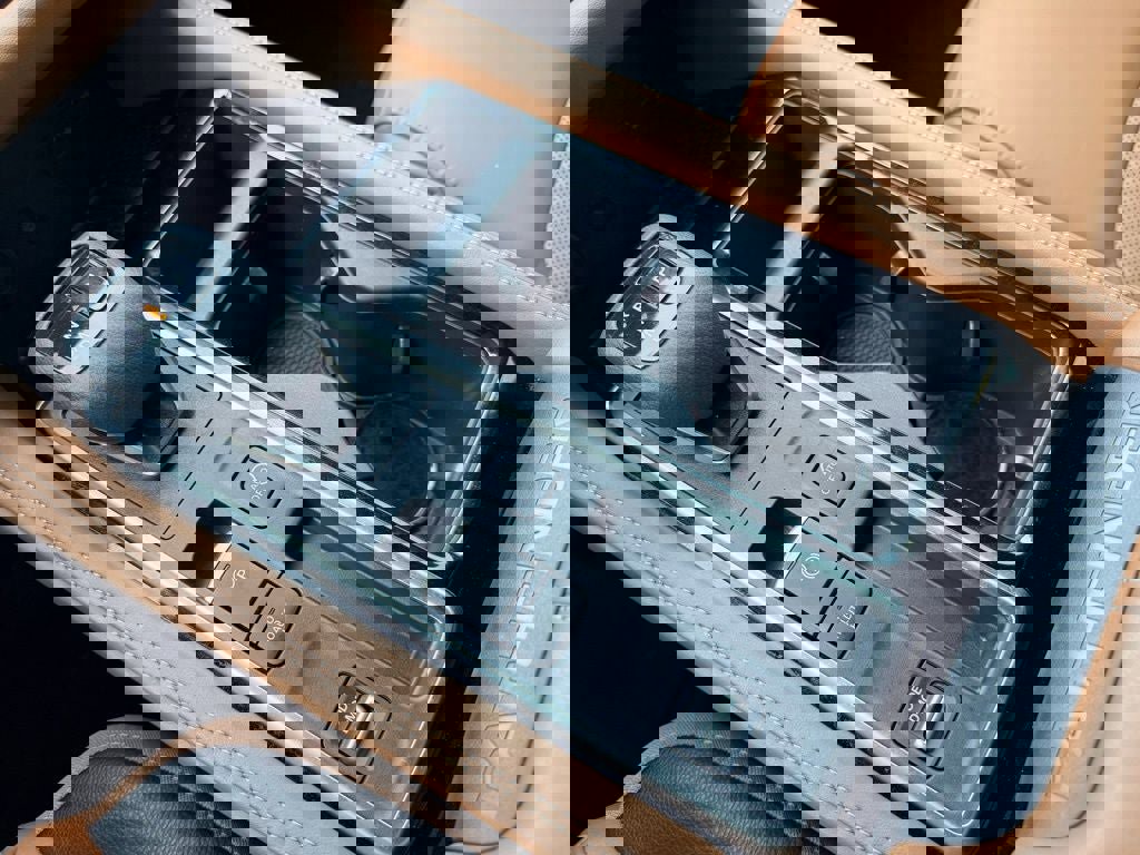 Used 2024 Nissan Pathfinder Platinum w/ Cargo Package image 35