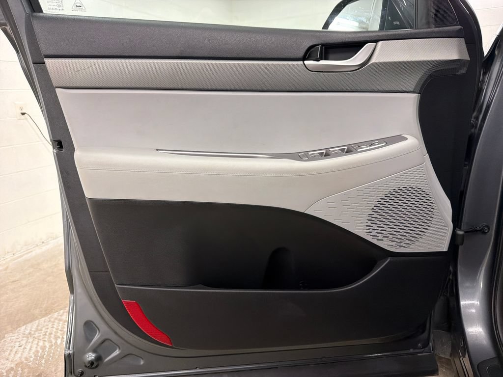 Used 2025 Hyundai Palisade SEL FWD image 16