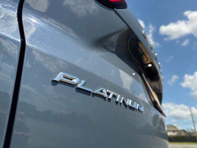 Certified 2025 Ford Escape Platinum image 30