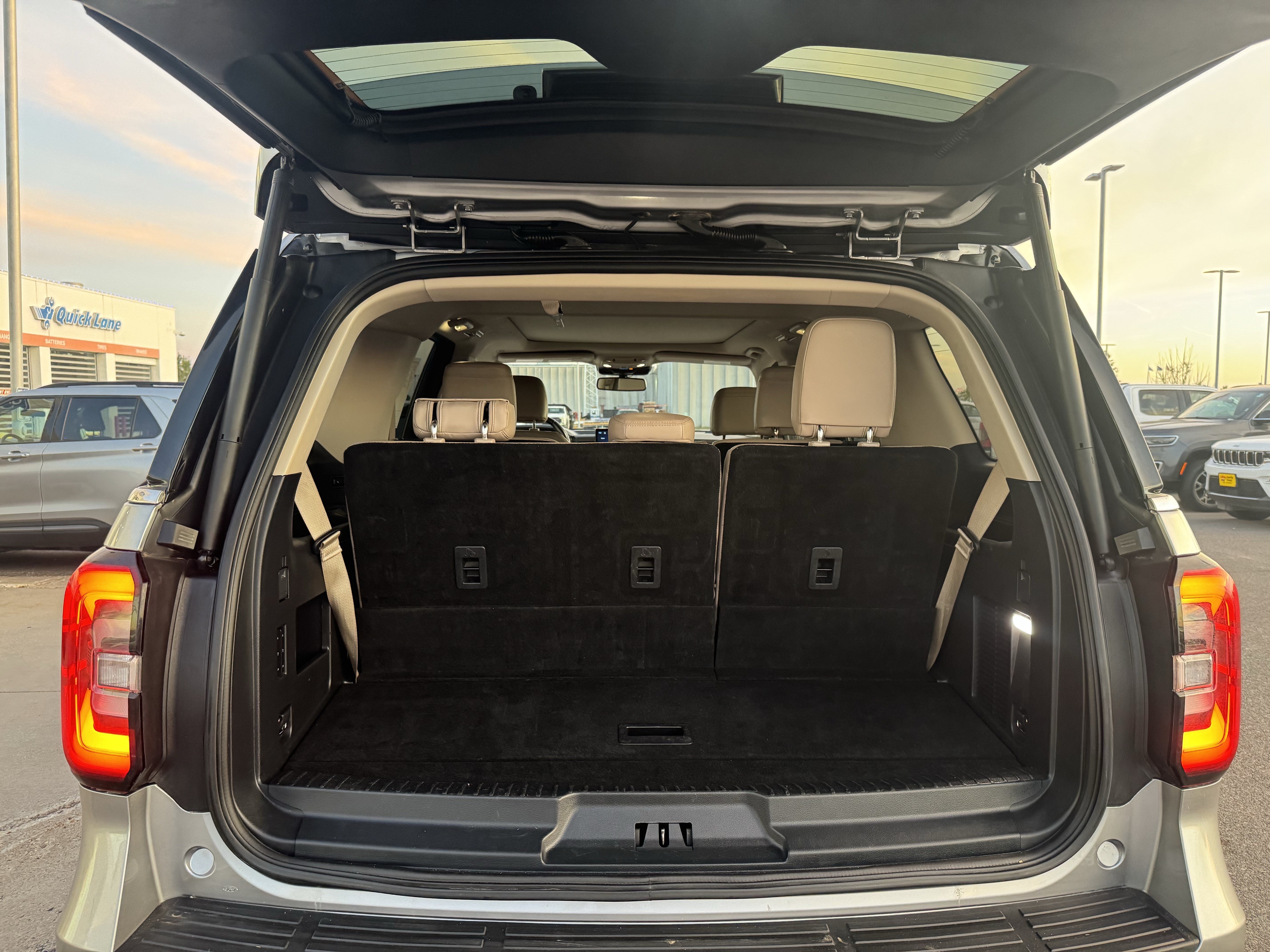Certified 2024 Ford Expedition Limited AWD/4WD image 12