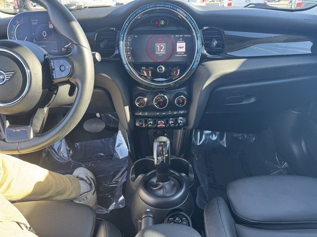 Used 2023 MINI Cooper S image 18