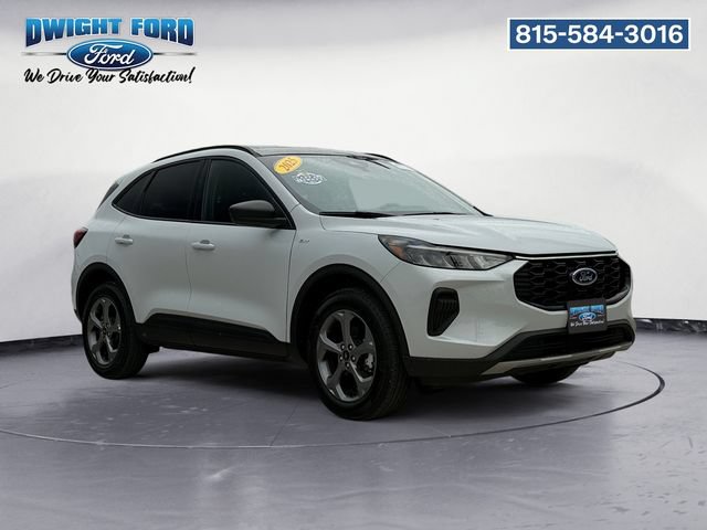 Certified 2025 Ford Escape ST-Line w/ Tech Pack #1 AWD/4WD image 7