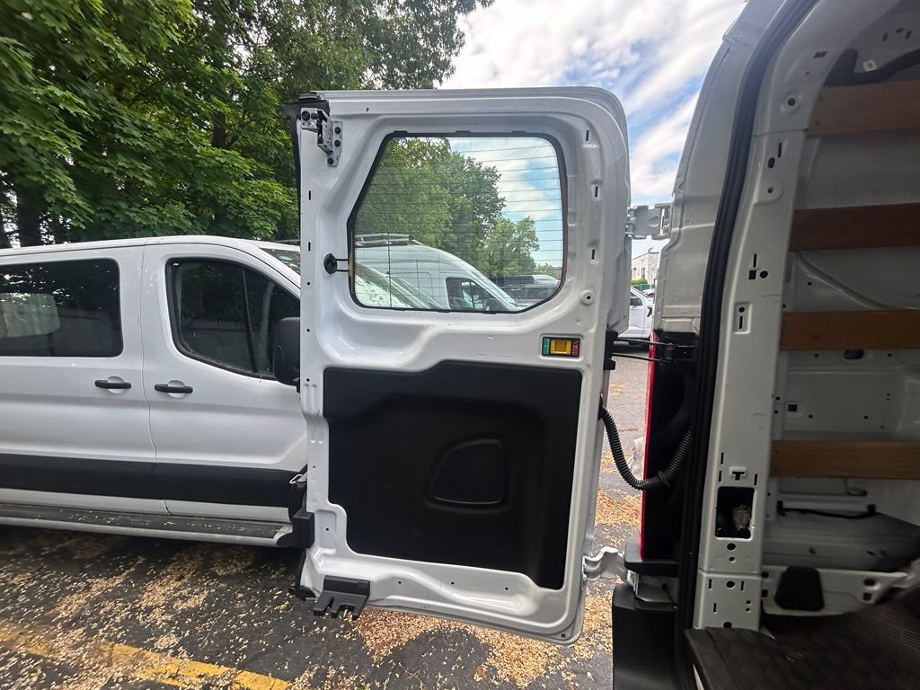 Certified 2024 Ford Transit 250 Low Roof w/ Exterior Upgrade Package RWD image 8