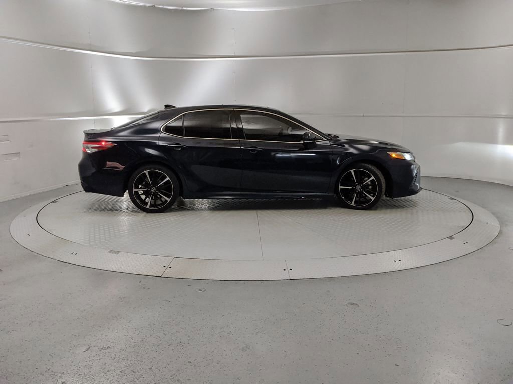 Used 2020 Toyota Camry XSE image 2