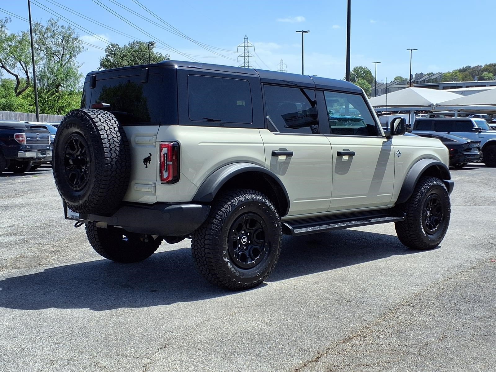 Certified 2026 Ford Bronco Outer Banks AWD/4WD image 6
