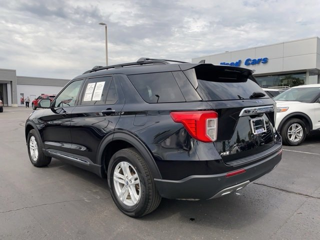 Certified 2022 Ford Explorer XLT w/ Equipment Group 202A image 5