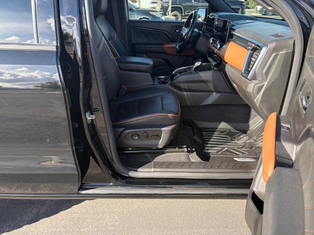 Used 2023 GMC Canyon AT4 w/ AT4 Premium Package AWD/4WD image 19