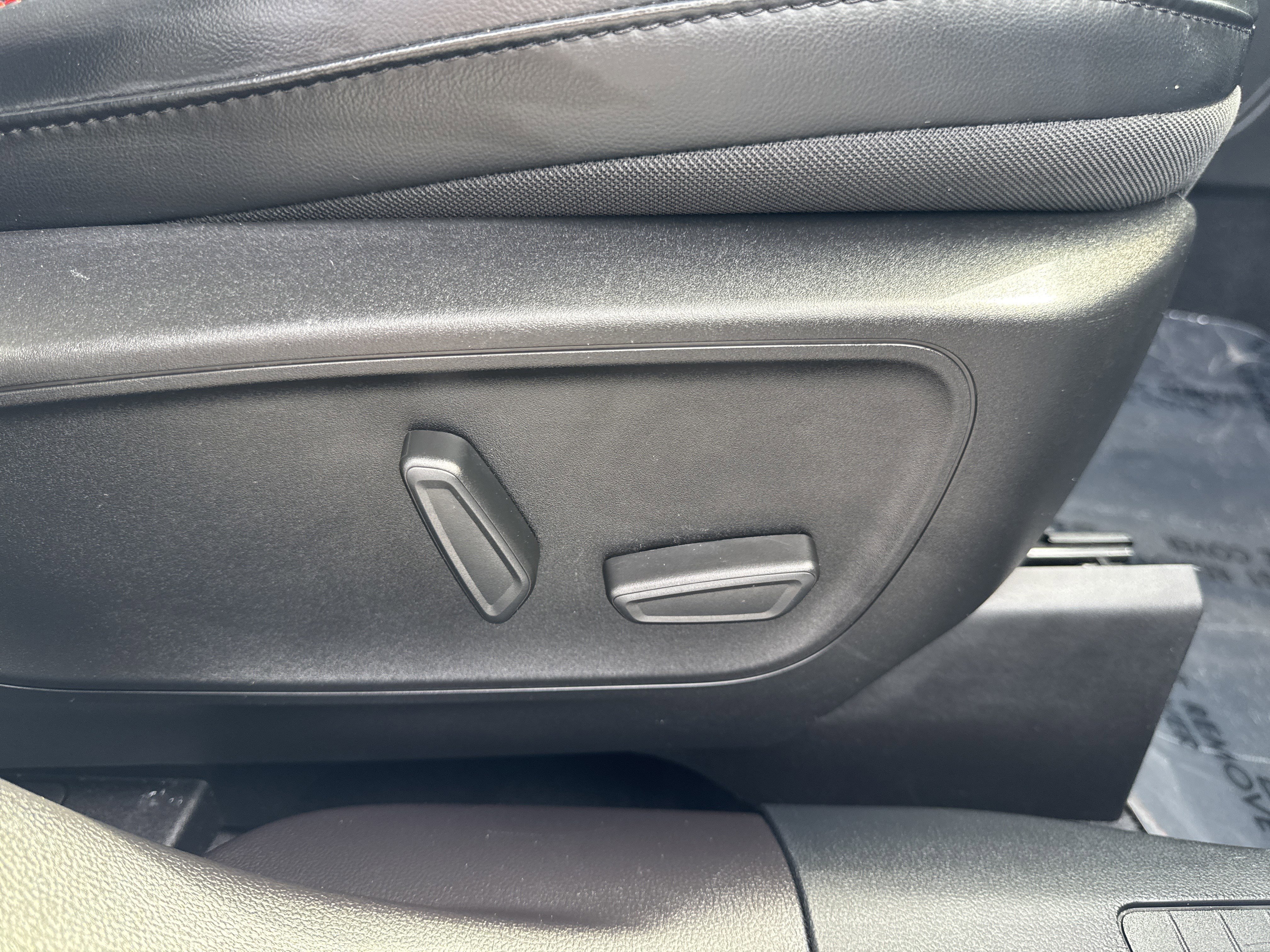 Certified 2023 Ford Escape ST-Line Elite AWD/4WD image 16