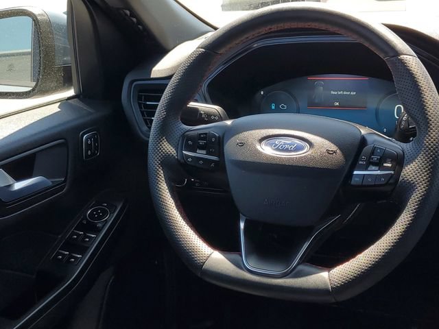 Certified 2023 Ford Escape ST-Line Elite w/ Premium Technology Package AWD/4WD image 32