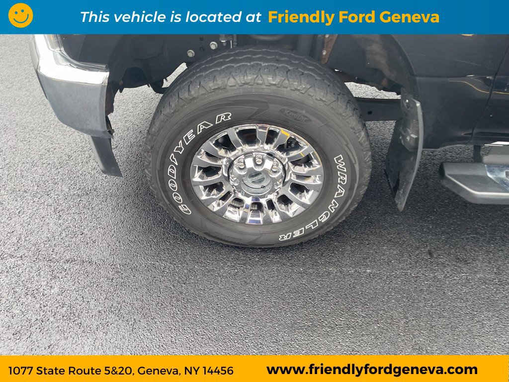 Certified 2021 Ford F350 XLT w/ XLT Premium Package AWD/4WD image 9