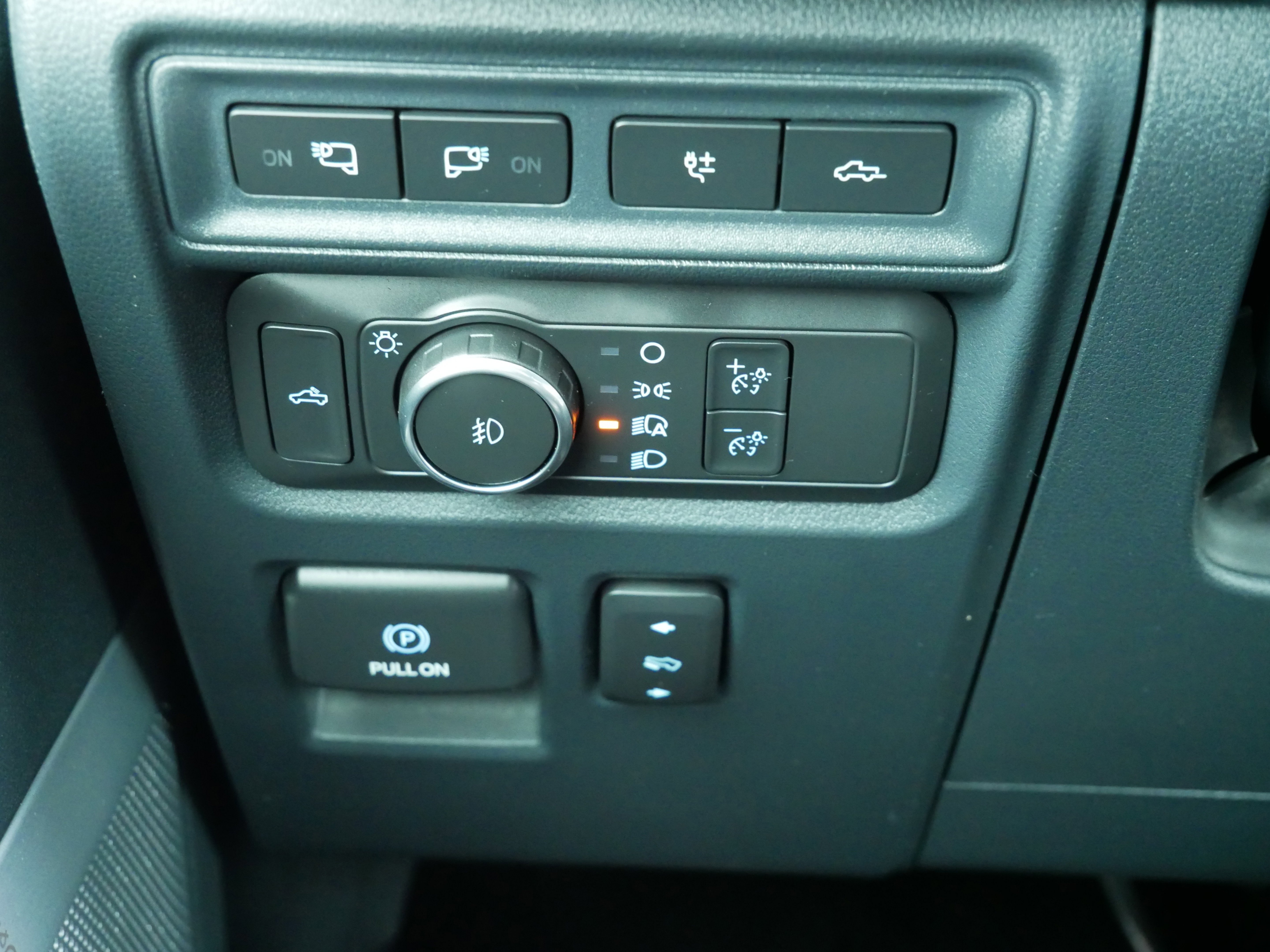 Certified 2022 Ford F150 Platinum image 18