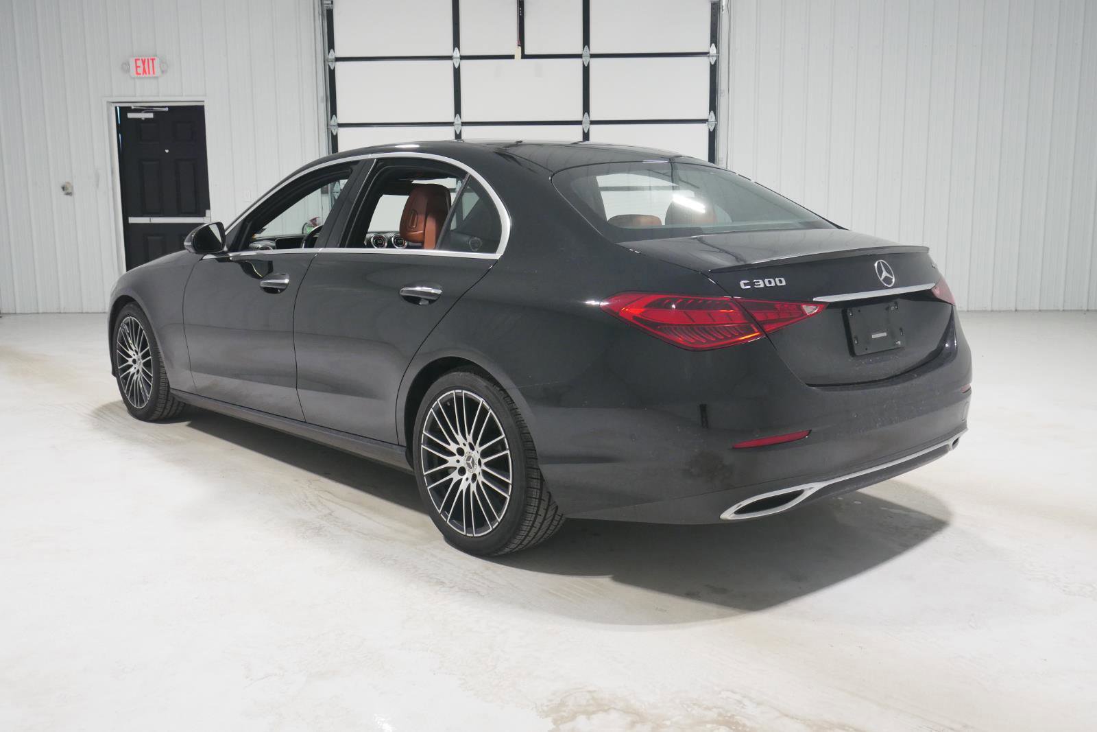 Used 2022 Mercedes-Benz C 300 4MATIC Sedan image 3