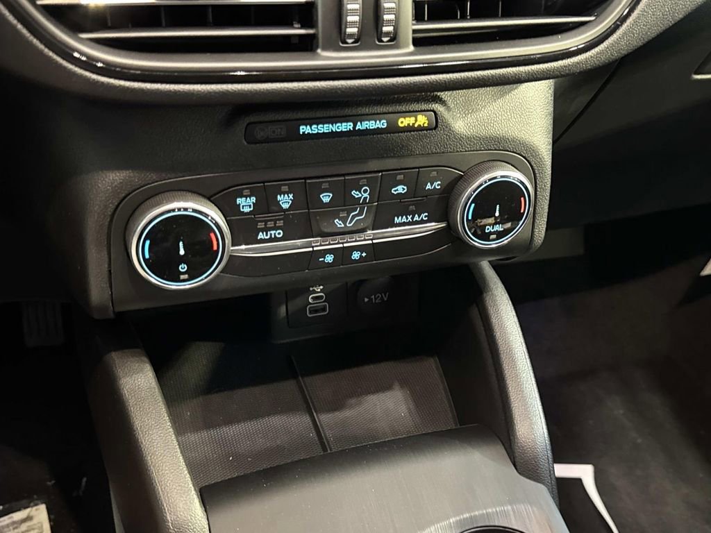 Certified 2025 Ford Escape ST-Line image 25