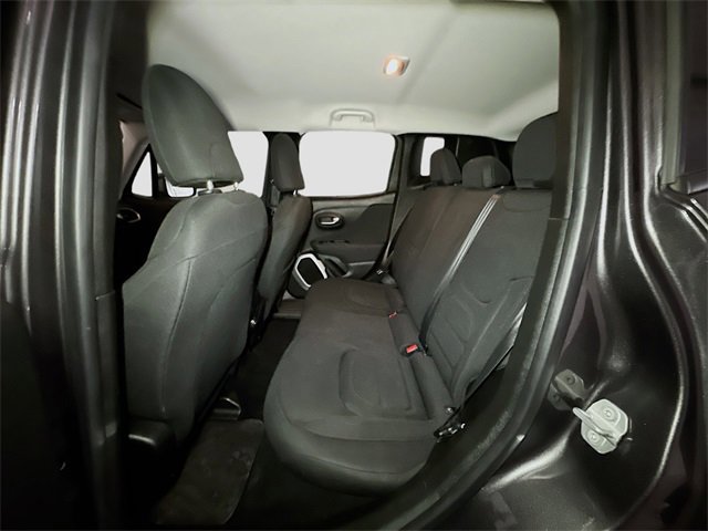 Used 2018 Jeep Renegade Latitude image 19