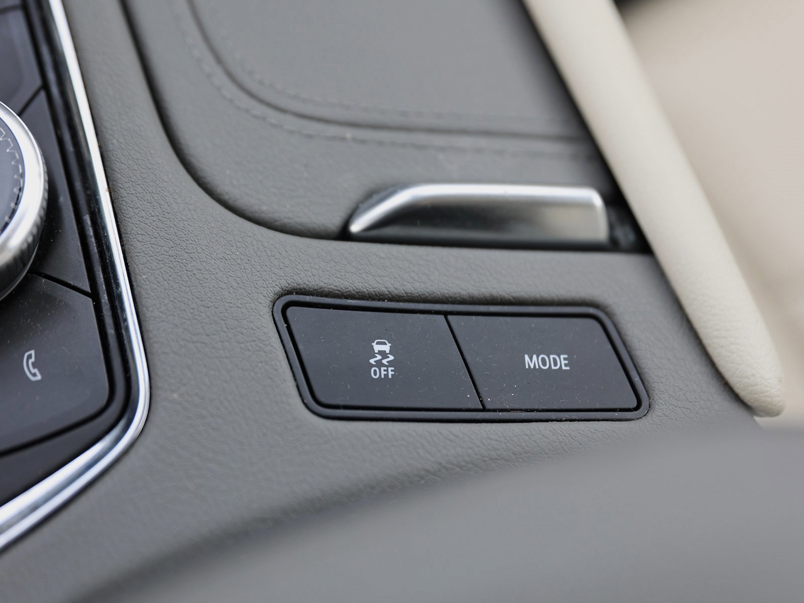 Used 2024 Cadillac XT6 Premium Luxury image 35