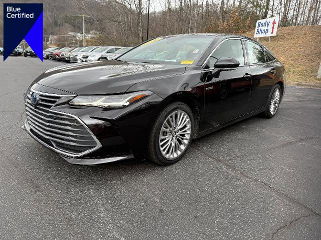 Used 2020 Toyota Avalon Limited image 1