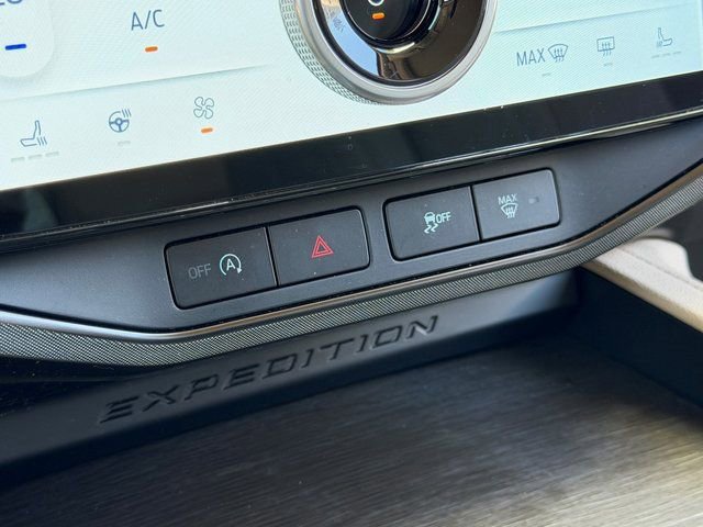 Certified 2023 Ford Expedition Max Limited image 32