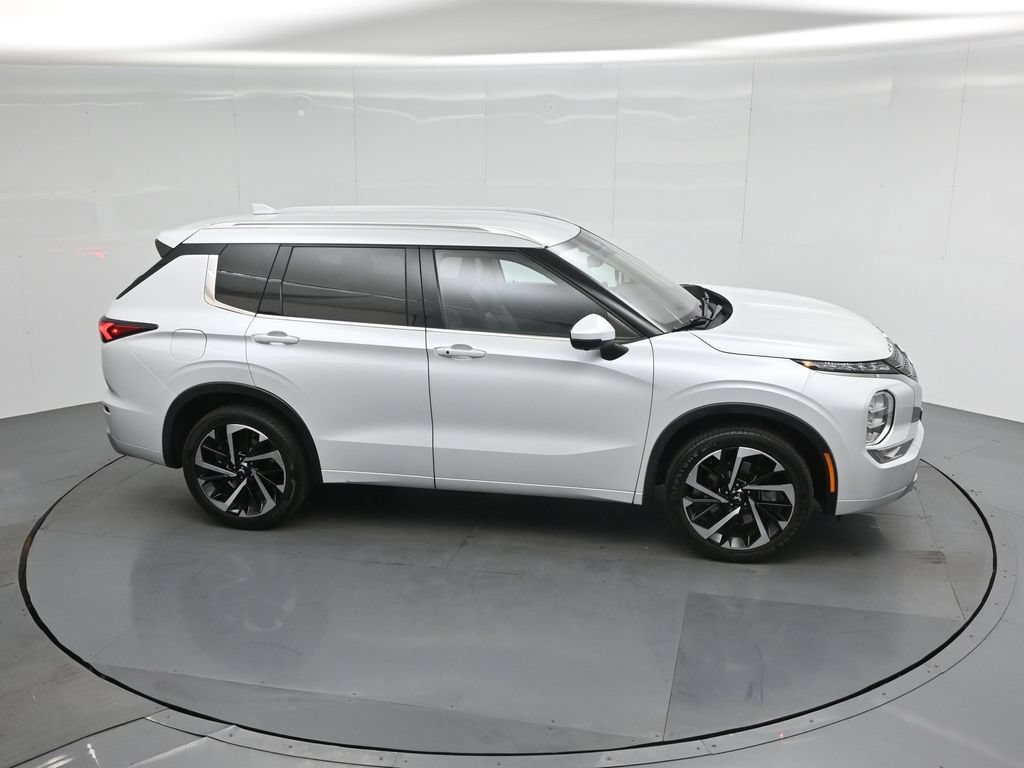 Used 2024 Mitsubishi Outlander SEL FWD image 51