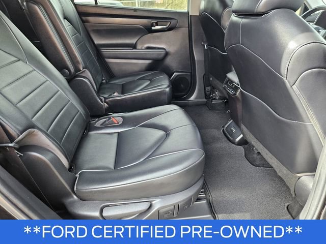 Used 2022 Toyota Highlander XLE image 14