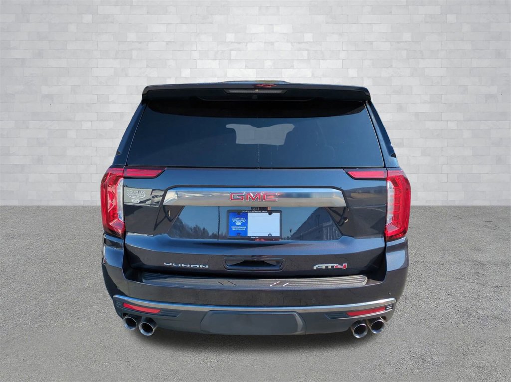 Used 2024 GMC Yukon XL AT4 w/ AT4 Premium Plus Package image 3