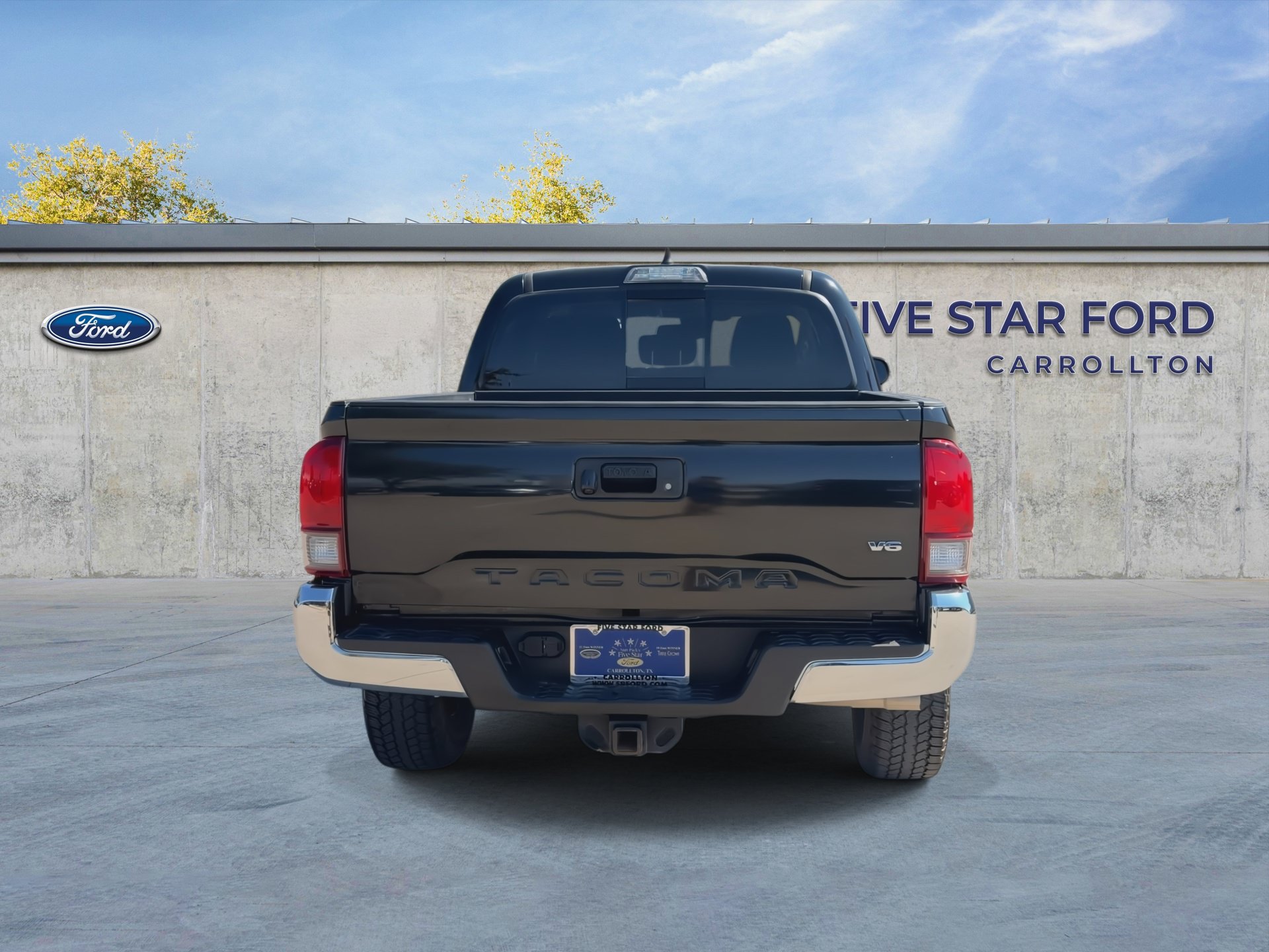 Used 2020 Toyota Tacoma SR5 RWD image 7
