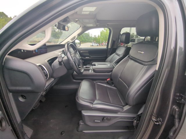Certified 2025 Ford Expedition Max Platinum w/ Driver's Package AWD/4WD image 14