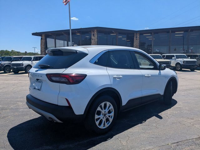 Certified 2023 Ford Escape Active FWD image 10
