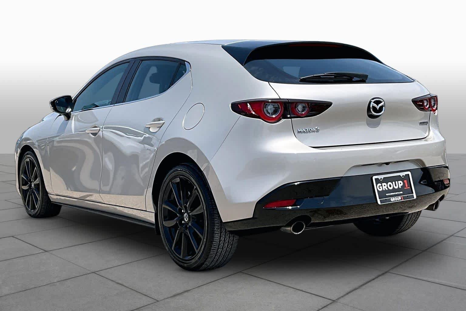 Used 2024 MAZDA MAZDA3 s FWD image 11