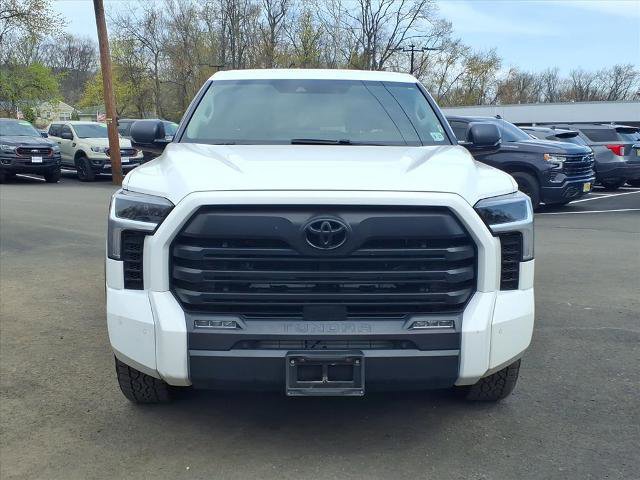 Used 2022 Toyota Tundra SR5 w/ SR5 Premium Package image 8