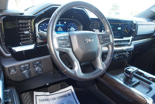 Used 2022 Chevrolet Silverado 1500 RST AWD/4WD image 16