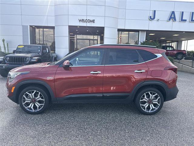 Used 2023 Kia Seltos SX AWD/4WD image 2