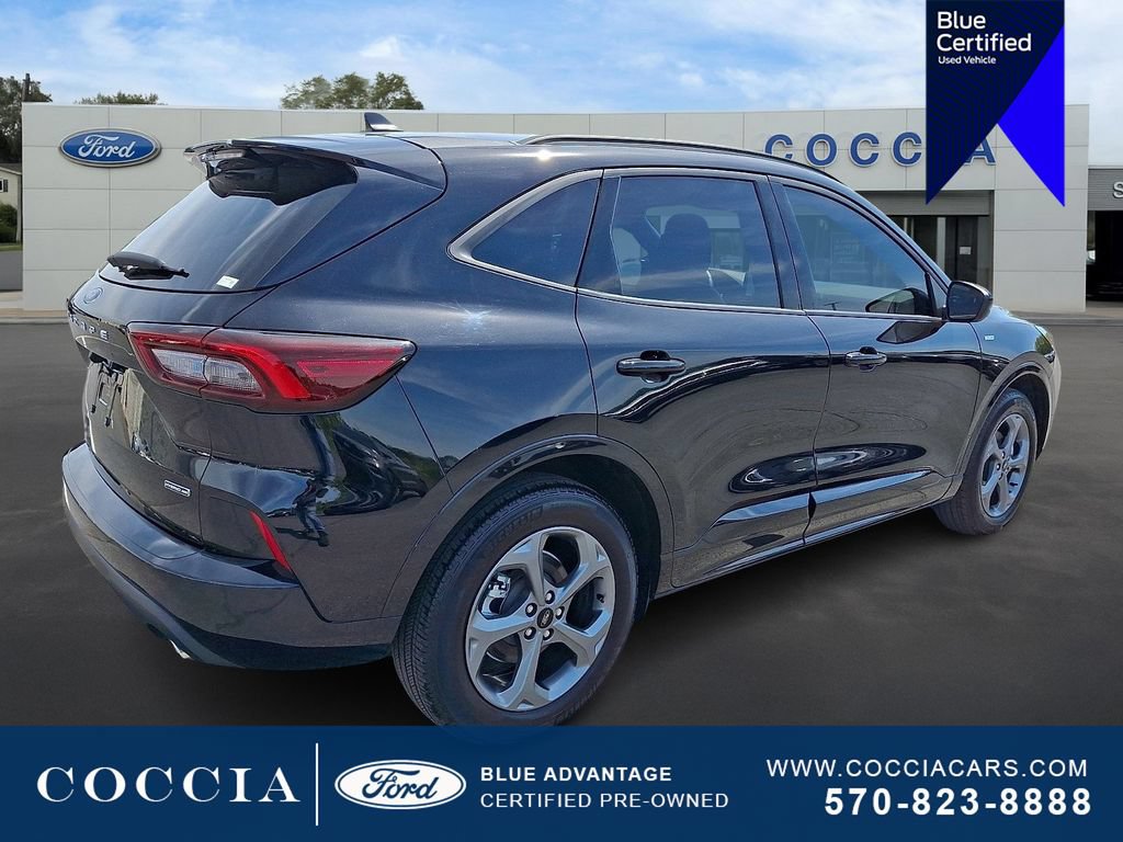Certified 2024 Ford Escape ST-Line Select AWD/4WD image 4
