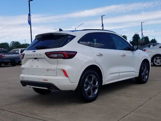 Certified 2023 Ford Escape ST-Line w/ Tech Pack #1 AWD/4WD image 2
