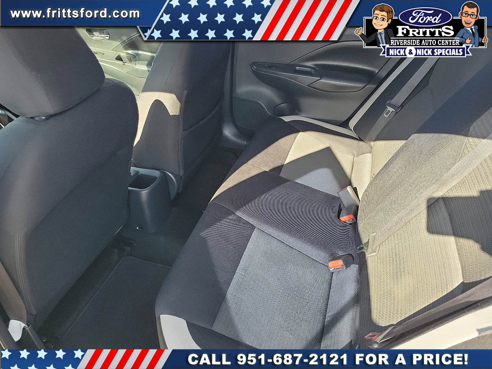 Used 2020 Nissan Versa SV FWD image 13