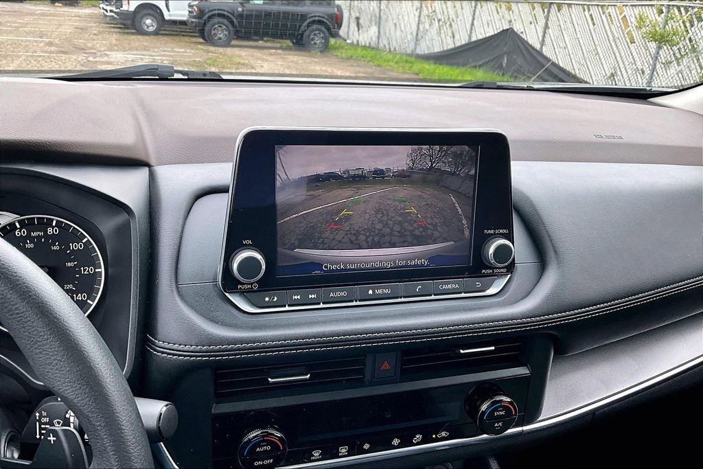 Used 2023 Nissan Rogue SV AWD/4WD image 21