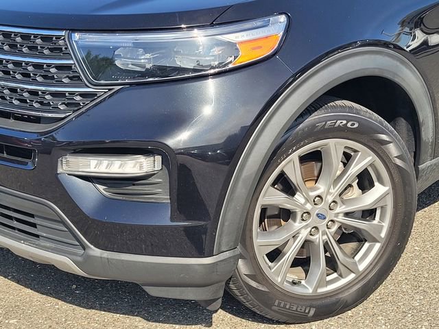 Certified 2022 Ford Explorer XLT w/ Equipment Group 202A RWD image 9