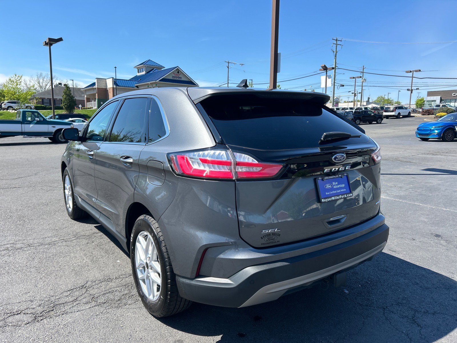 Certified 2023 Ford Edge SEL w/ Convenience Package AWD/4WD image 10