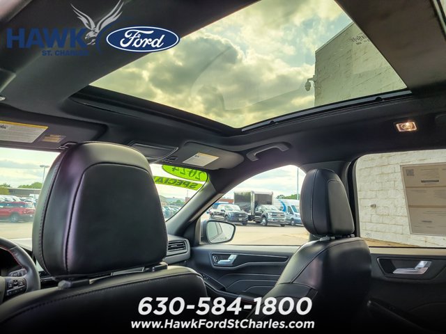 Certified 2024 Ford Escape ST-Line w/ Tech Pack #1 AWD/4WD image 11
