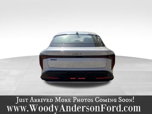 Used 2025 Kia K4 EX image 4