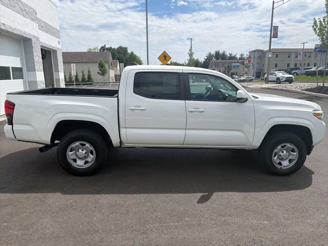Used 2022 Toyota Tacoma SR AWD/4WD image 7