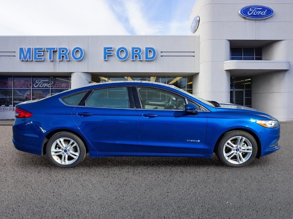 Certified 2018 Ford Fusion S FWD image 2