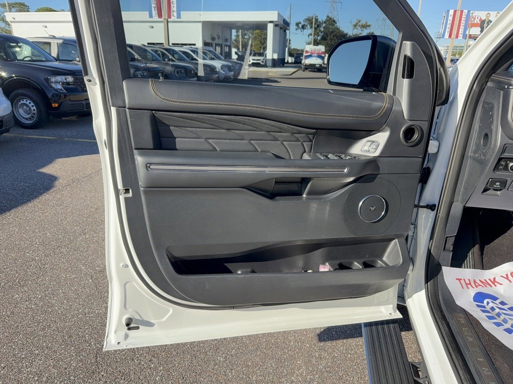 Certified 2023 Ford Expedition Max Platinum image 8