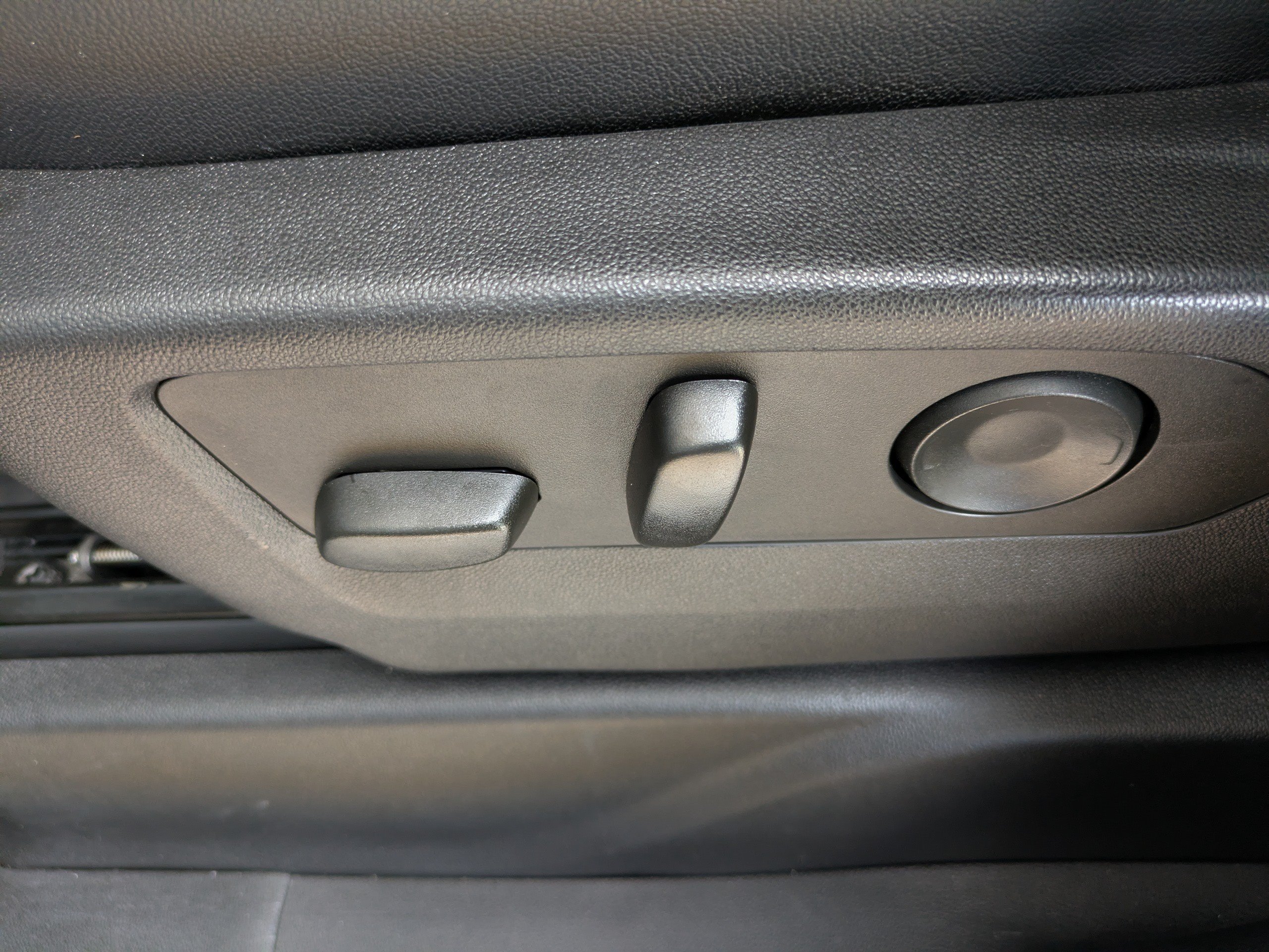 Used 2022 Chevrolet Tahoe High Country RWD image 23
