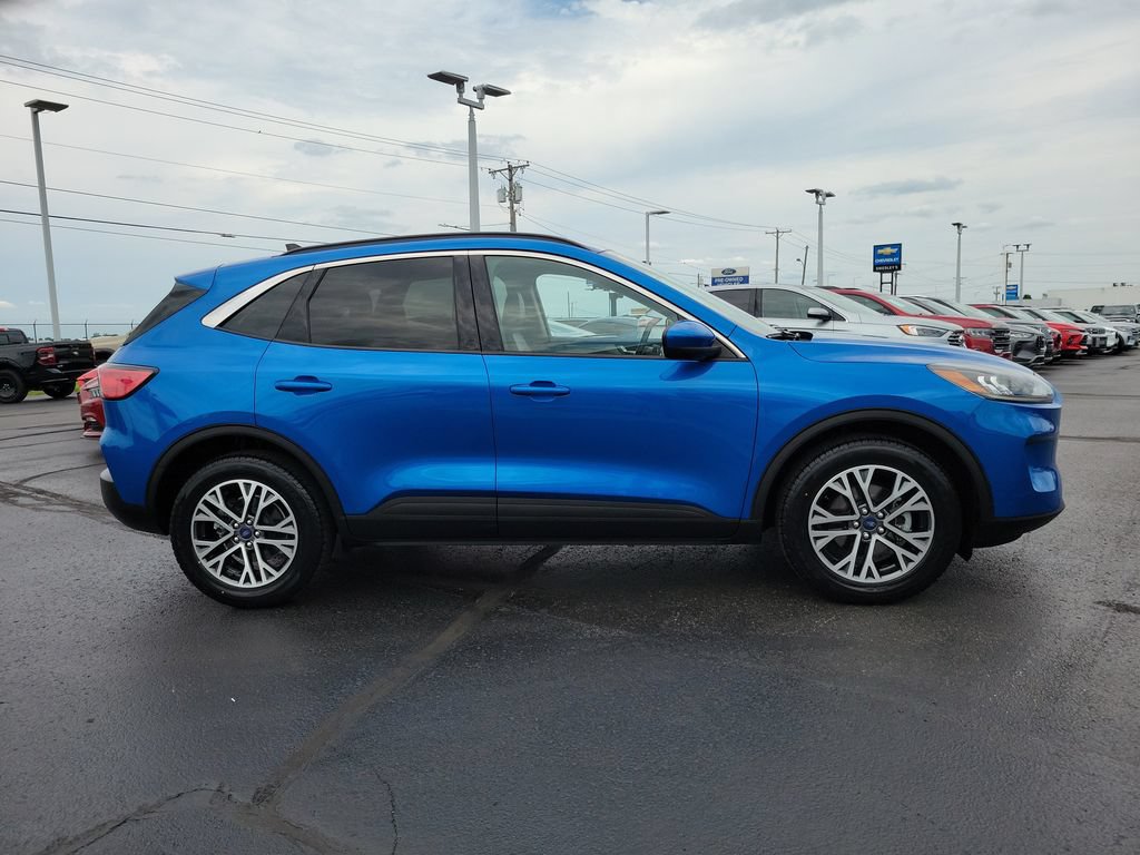 Certified 2020 Ford Escape SEL AWD/4WD image 3