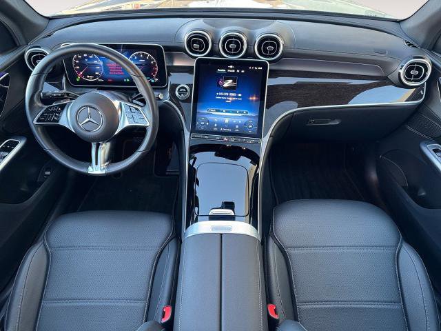 Used 2025 Mercedes-Benz GLC 300 4MATIC image 10