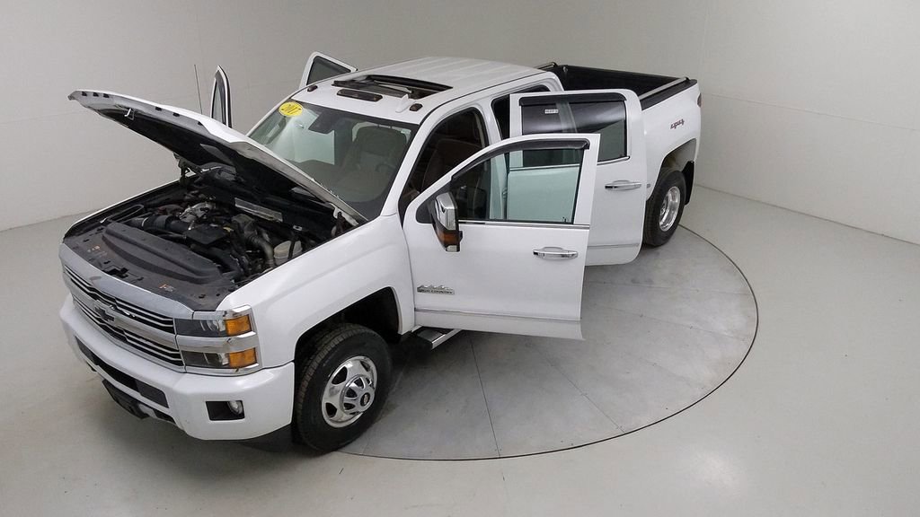 Used 2017 Chevrolet Silverado 3500 High Country image 47