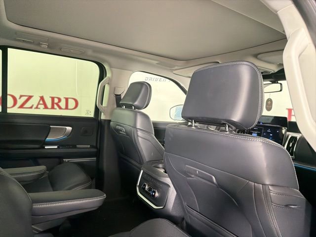Certified 2025 Ford Expedition Platinum w/ Driver's Package image 19