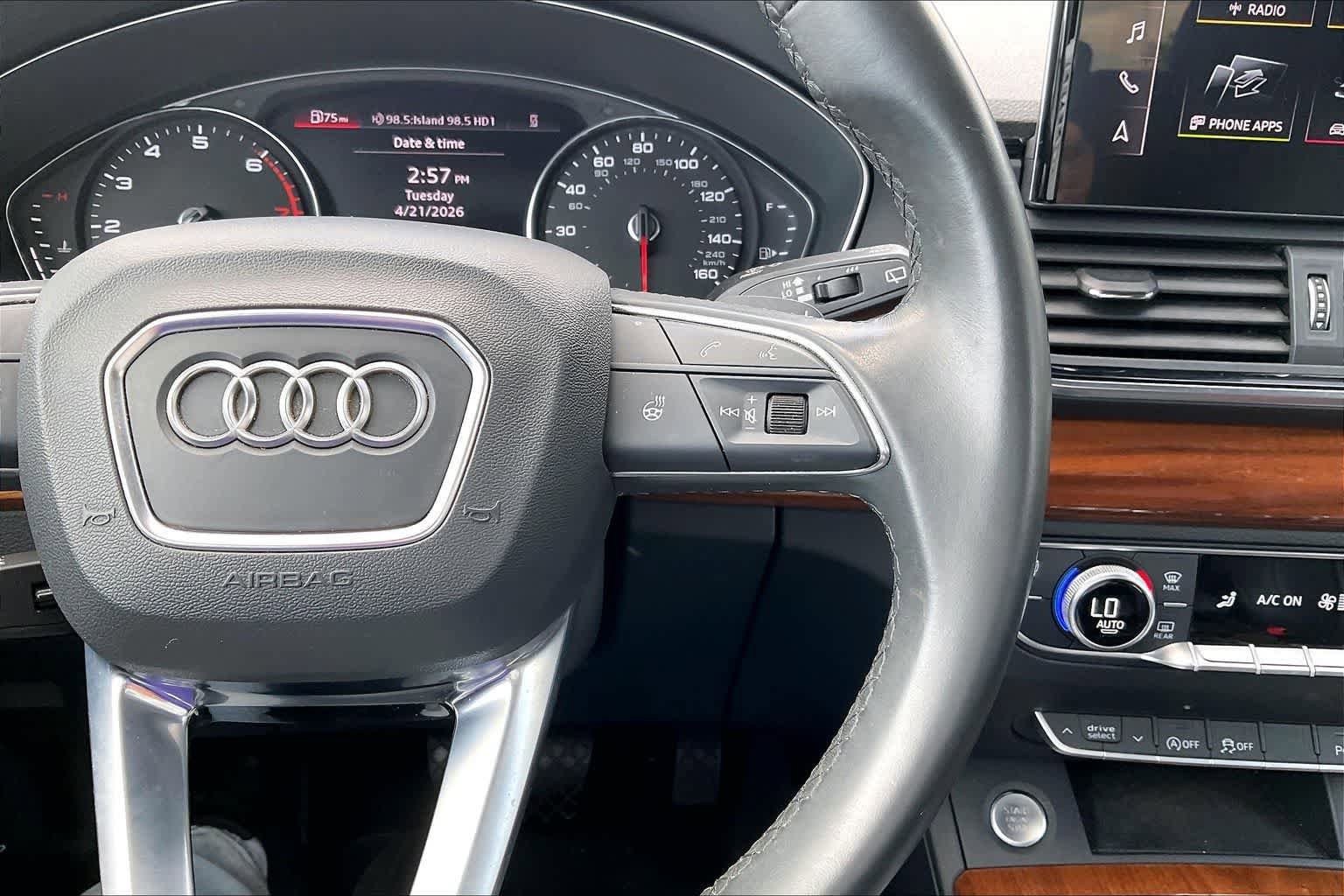 Used 2023 Audi Q5 2.0T Premium w/ Convenience Package AWD/4WD image 25
