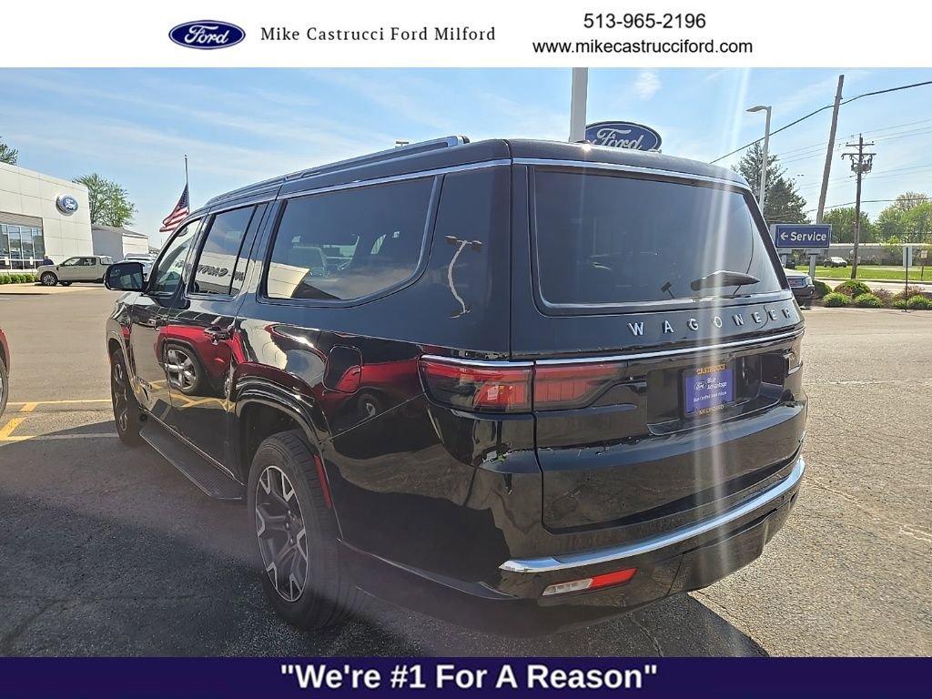 Used 2024 Jeep Wagoneer L Series III w/ Flexible Seating Group image 4