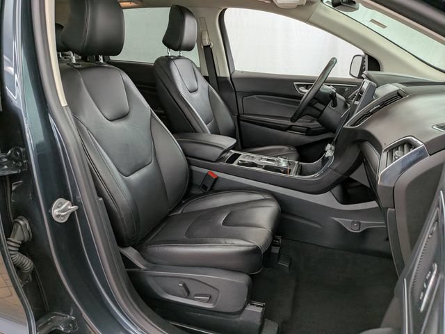 Certified 2022 Ford Edge Titanium w/ Equipment Group 301A AWD/4WD image 25